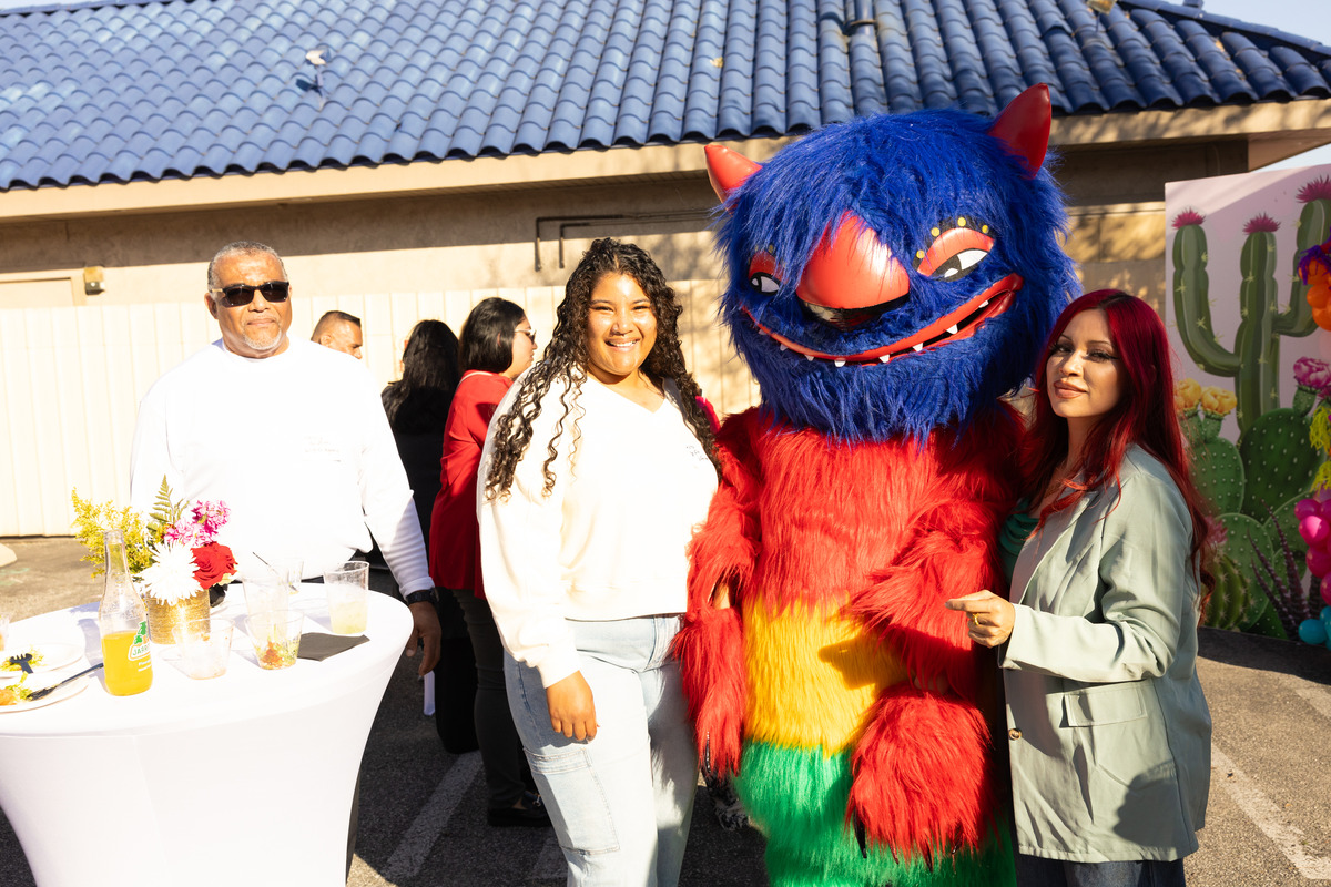 Kathy and Harold Griffity w Michelle and Chucho
